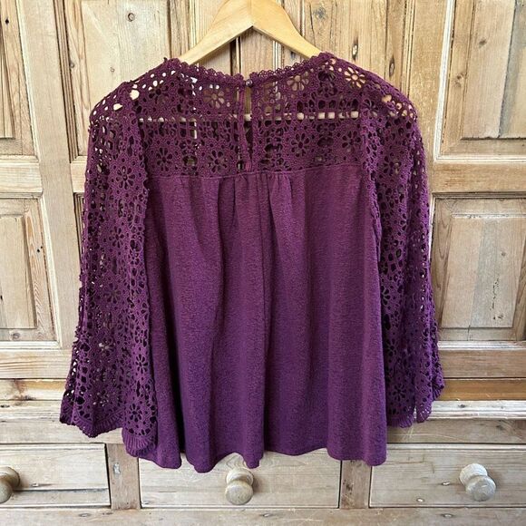 Eri+Ali Medium Shirt‎ Maroon Red Floral 3/4 Sleeve Lace Crewneck Button Anthro - Picture 6 of 10